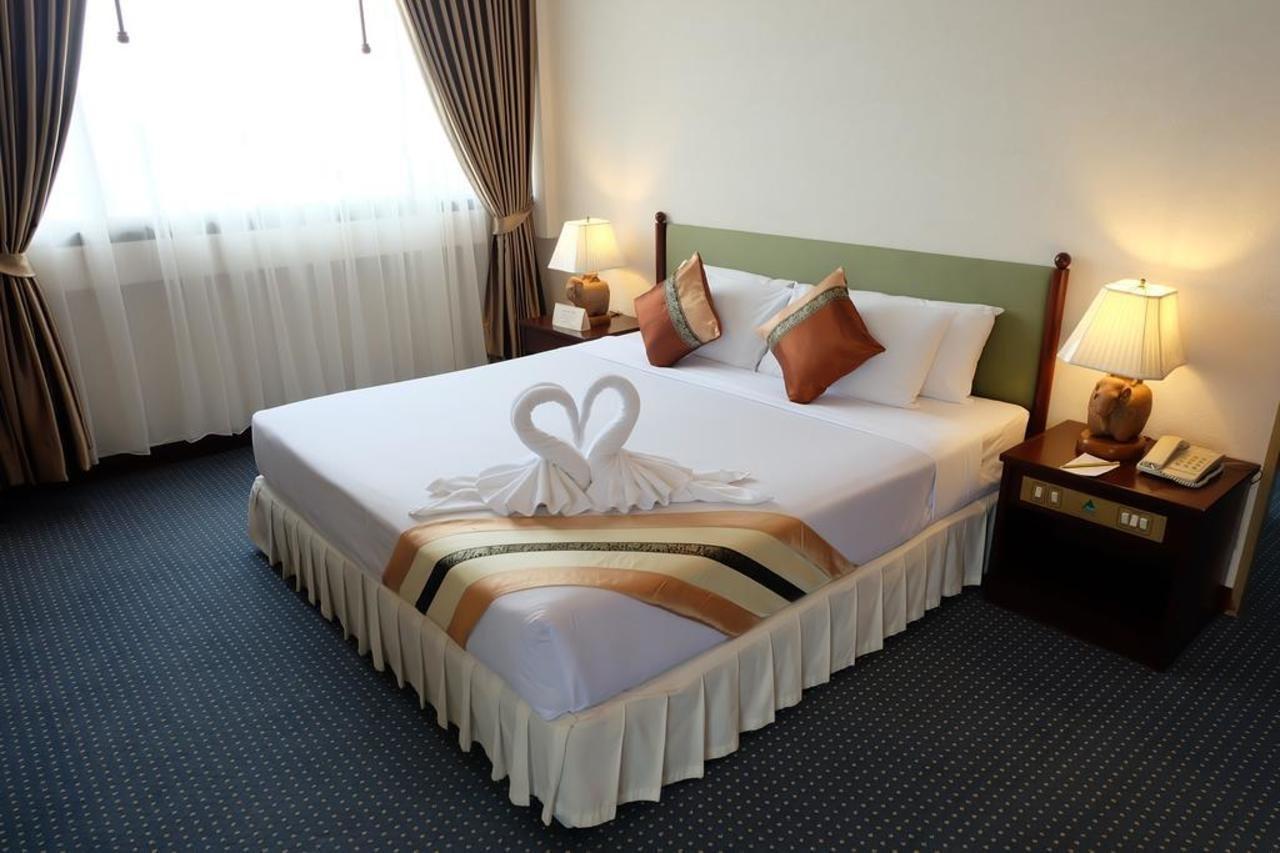 Tarin Hotel Chiang Mai Dış mekan fotoğraf