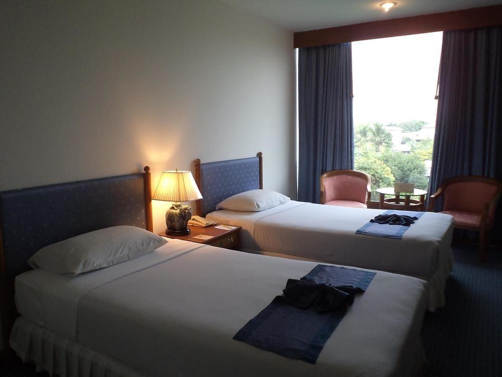 Tarin Hotel Chiang Mai Dış mekan fotoğraf