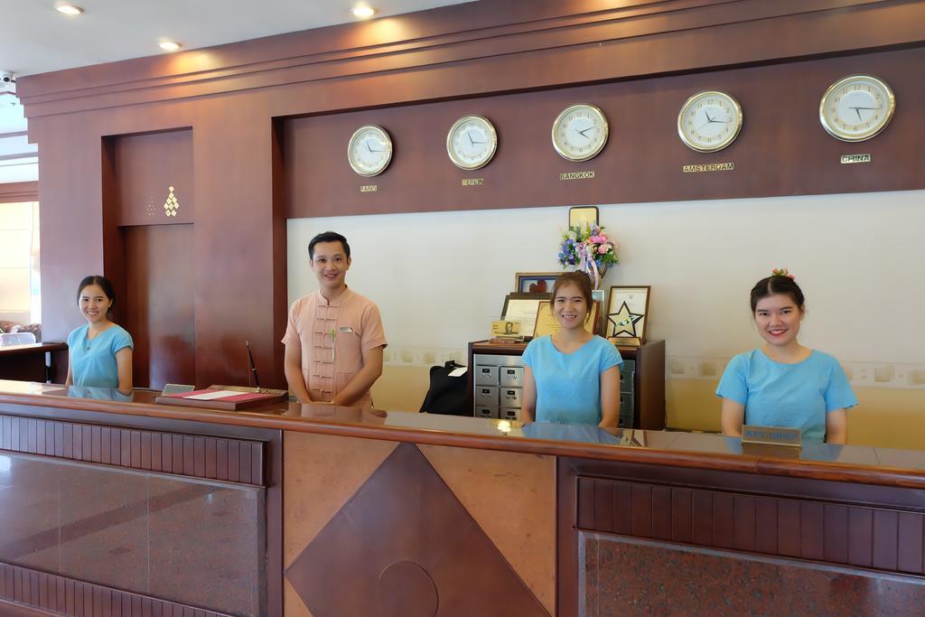 Tarin Hotel Chiang Mai Dış mekan fotoğraf