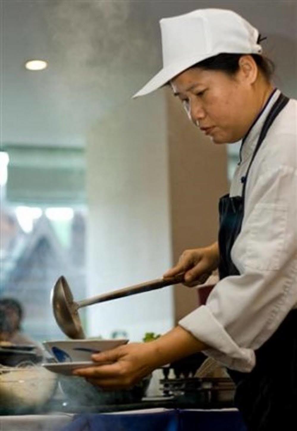 Tarin Hotel Chiang Mai Dış mekan fotoğraf