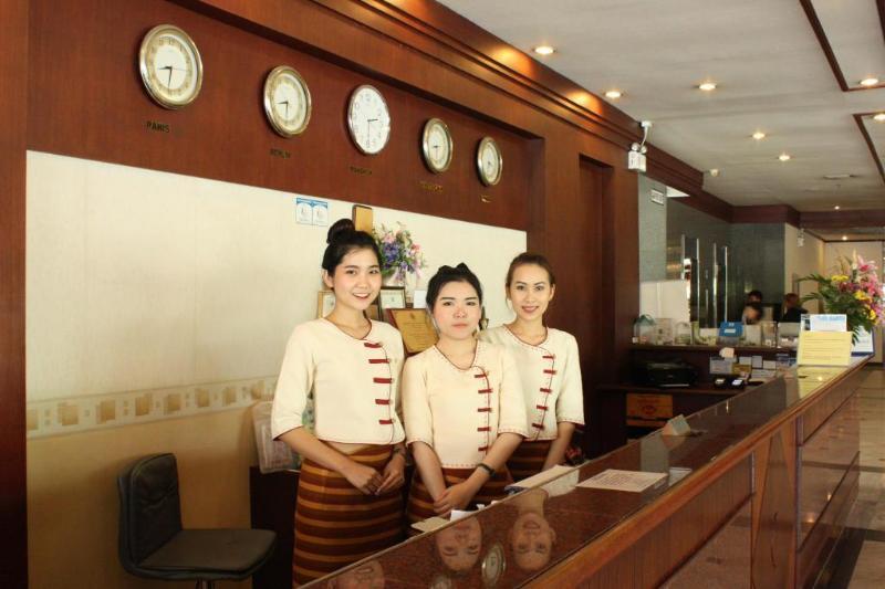 Tarin Hotel Chiang Mai Dış mekan fotoğraf