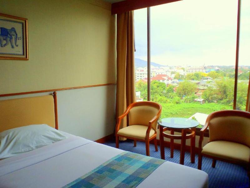 Tarin Hotel Chiang Mai Dış mekan fotoğraf